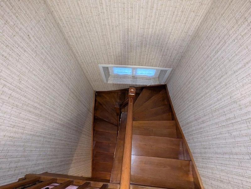 Maison - 95 m² - 6 pièces