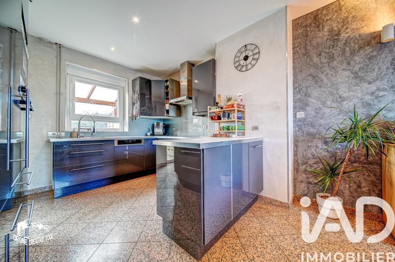 Maison - 167 m² - 6 pièces