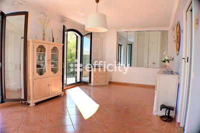 Pavillon - 120 m² - 5 pièces