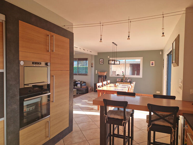 Maison - 124 m² - 7 pièces