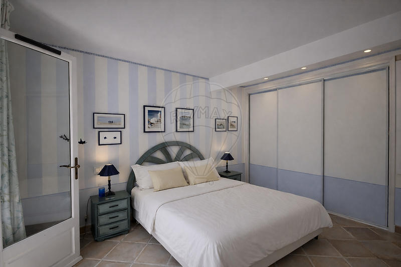 Villa - 185 m² - 6 pièces