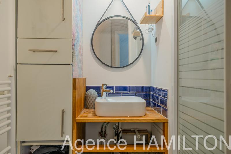 Appartement sur toit - 77 m² - 4 pièces