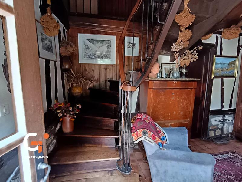 Maison - 131 m² - 8 pièces