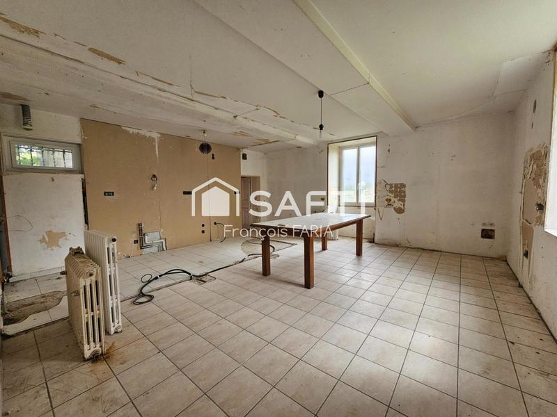 Maison - 300 m² - 8 pièces