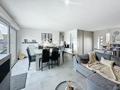 Maison - 84 m² - 5 pièces