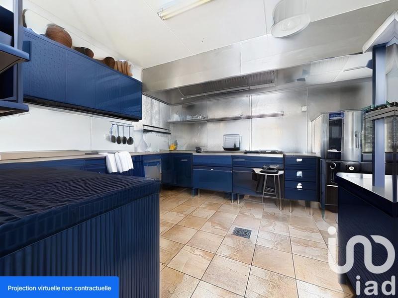 Maison - 238 m² - 8 pièces