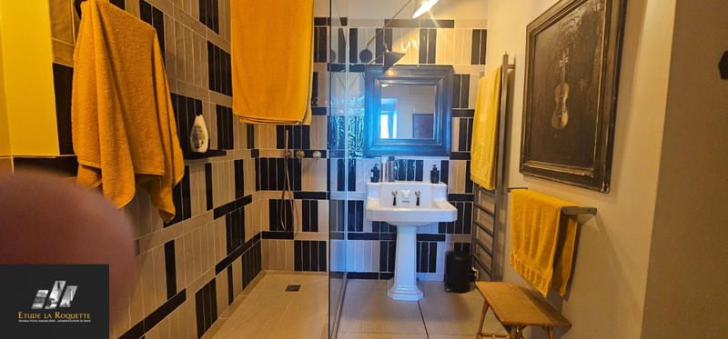 Appartement - 271 m² - 6 pièces