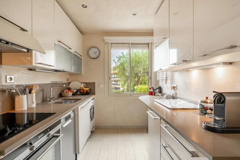 Appartement - 70 m² - 2 pièces