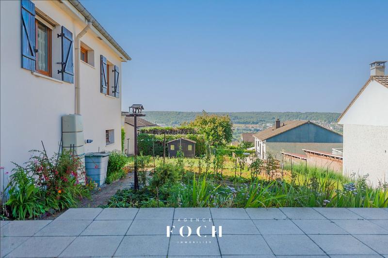 Maison traditionnelle - 103 m² - 6 pièces