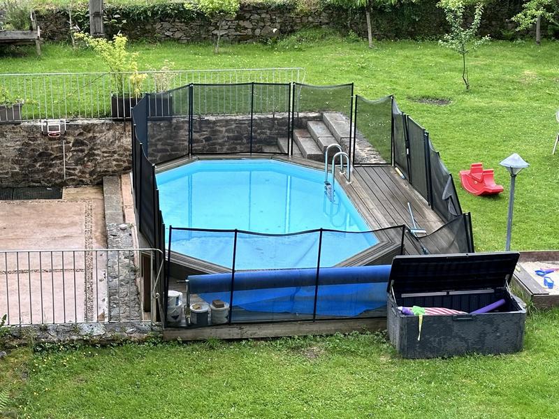 Propriété - 467 m² - 9 pièces