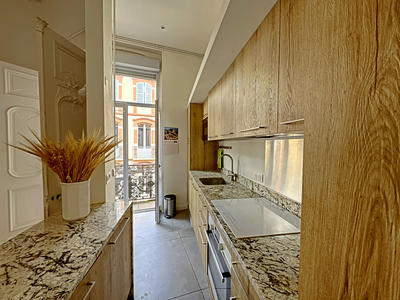 Appartement - 125 m² - 3 pièces