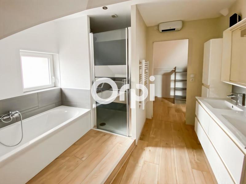 Maison - 193 m² - 7 pièces