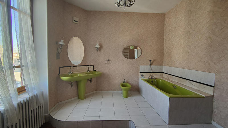 Maison bourgeoise - 137 m² - 6 pièces