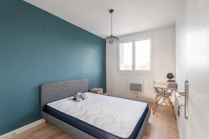 Chambre - 64 m² - 1 pièce