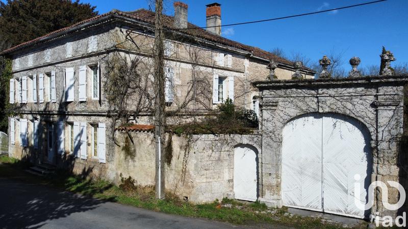 Maison - 300 m² - 9 pièces