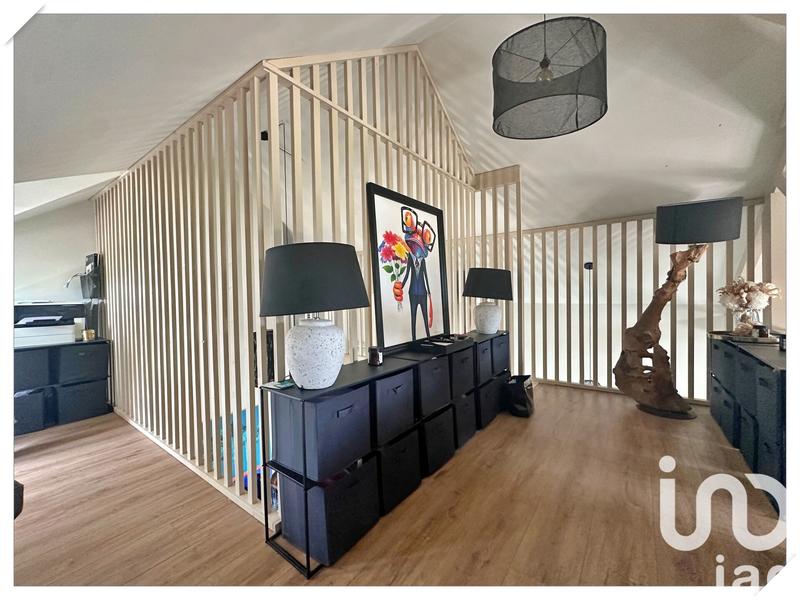 Maison - 250 m² - 7 pièces