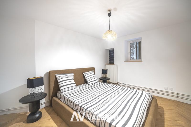 Appartement - 108 m² - 5 pièces