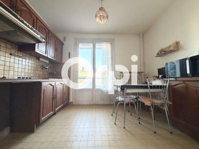 Appartement - 82 m² - 3 pièces