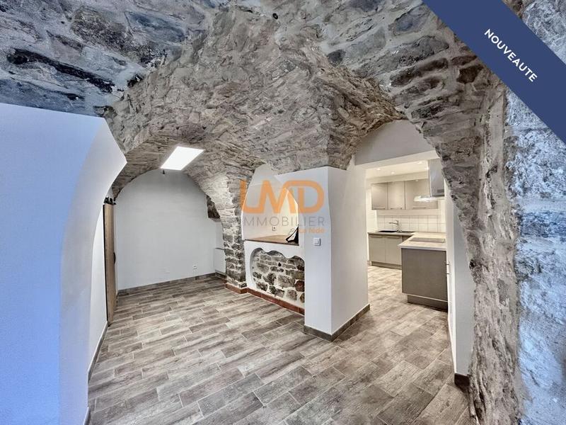 Maison de village - 100 m² - 4 pièces