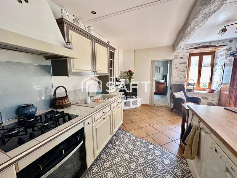 Maison - 188 m² - 6 pièces