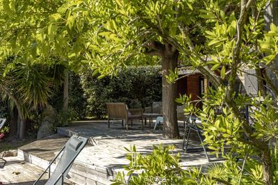 Villa - 269 m² - 11 pièces