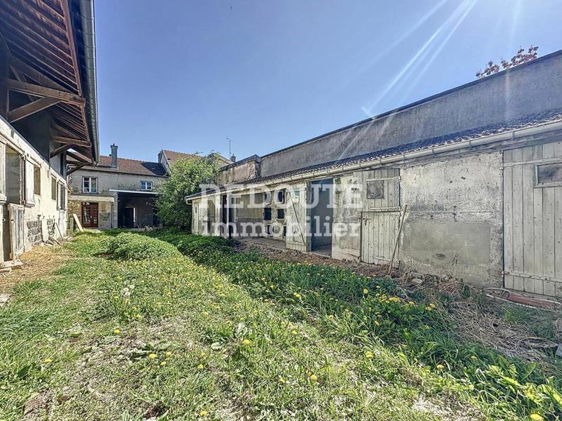 Maison - 450 m² - 10 pièces