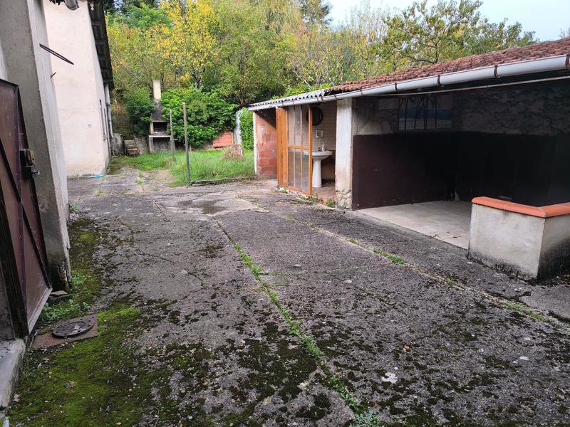 Maison - 220 m² - 12 pièces