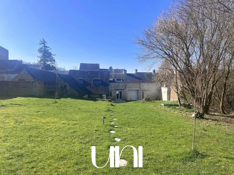 Maison - 226 m² - 7 pièces