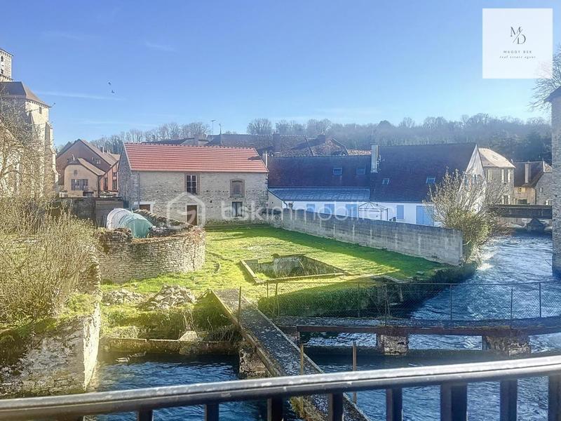 Propriété - 300 m² - 7 pièces