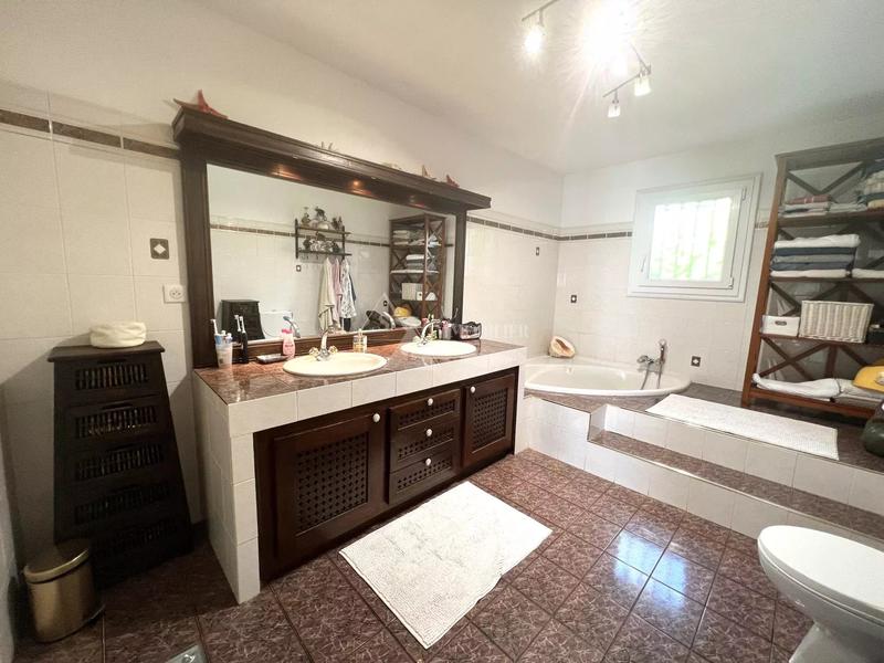 Villa - 177 m² - 5 pièces