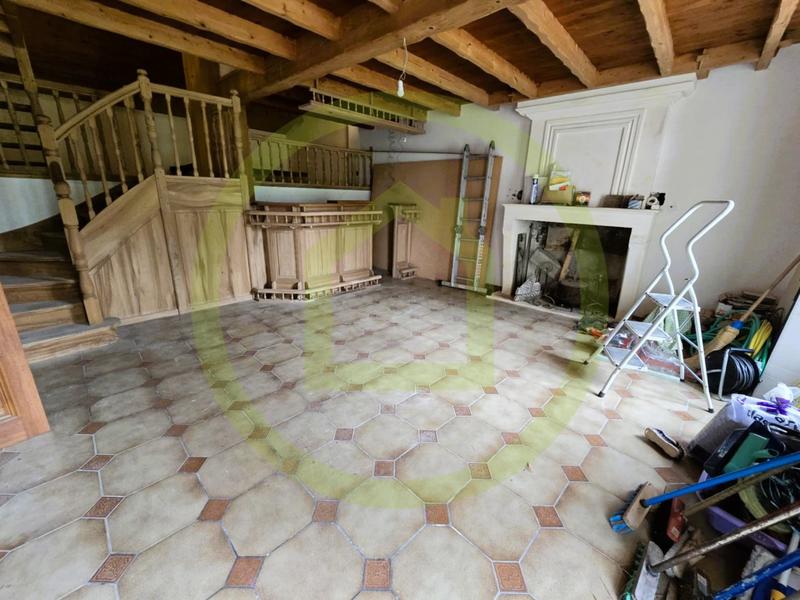 Maison - 290 m² - 11 pièces