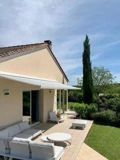 Maison - 204 m² - 5 pièces