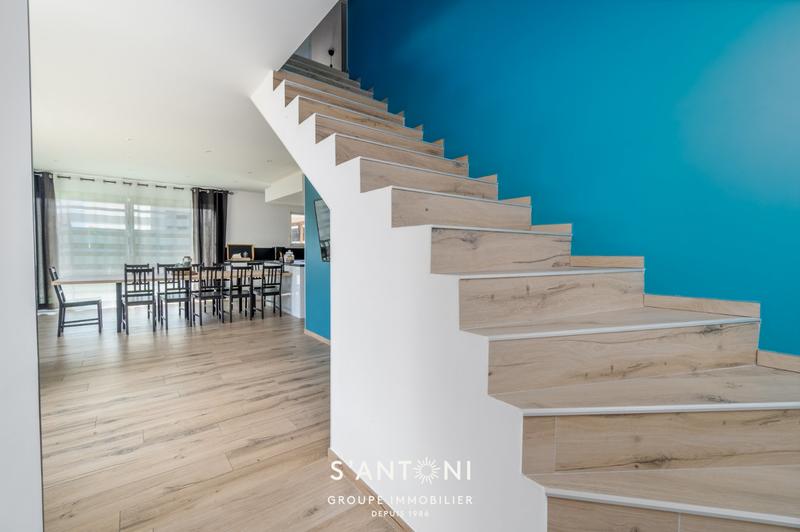 Maison - 142 m² - 5 pièces