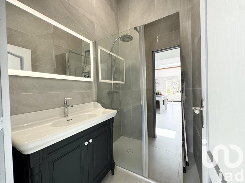 Maison - 212 m² - 7 pièces