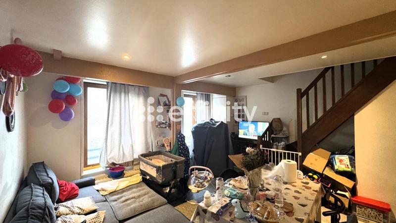 Immeuble - 300 m² - 12 pièces