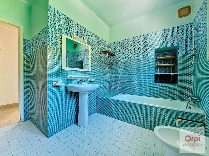 Immeuble - 610 m² - 24 pièces