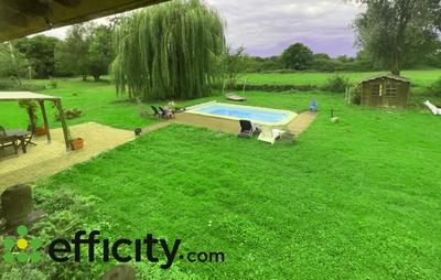 Maison - 200 m² - 9 pièces