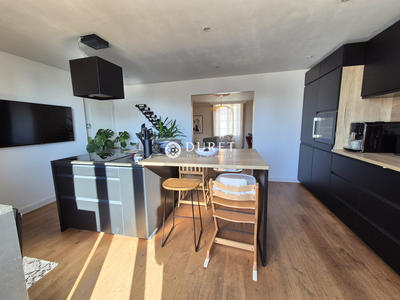 Appartement - 95 m² - 3 pièces