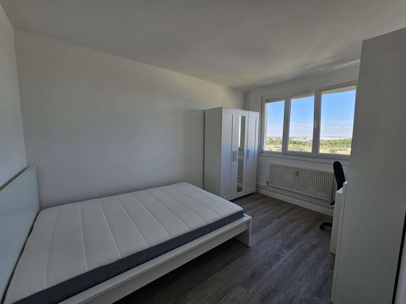 Chambre - 11 m² - 1 pièce