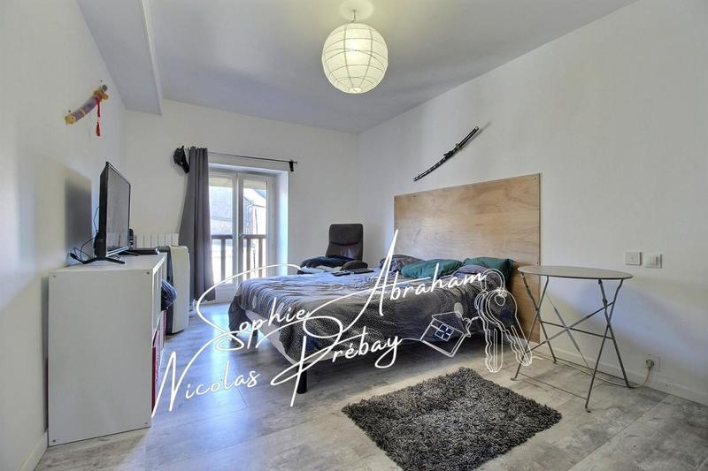 Maison - 190 m² - 6 pièces