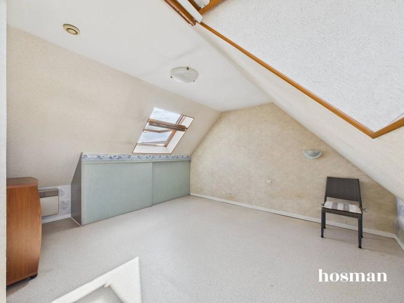 Maison - 97 m² - 5 pièces