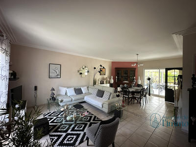 Maison - 120 m² - 6 pièces