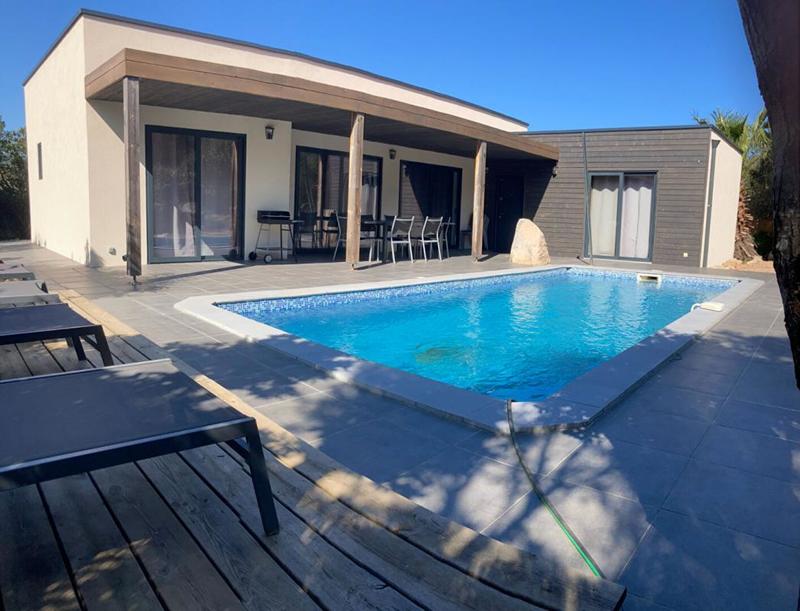 Maison - 94 m² - 5 pièces