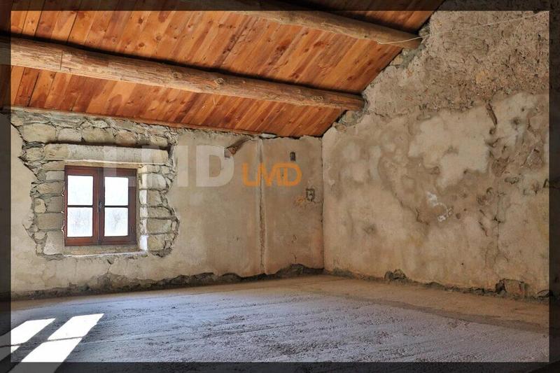 Maison en pierre - 140 m² - 5 pièces