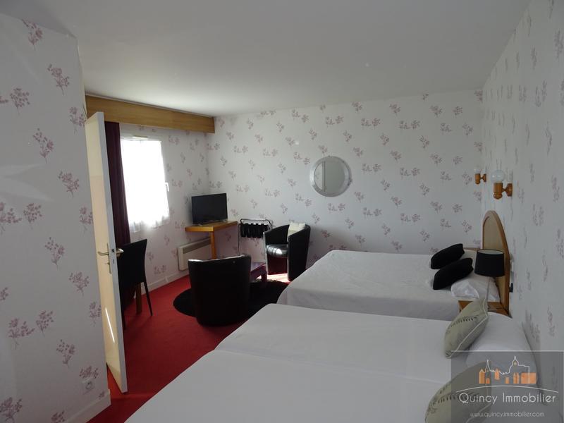 Local commercial - 1 400 m²