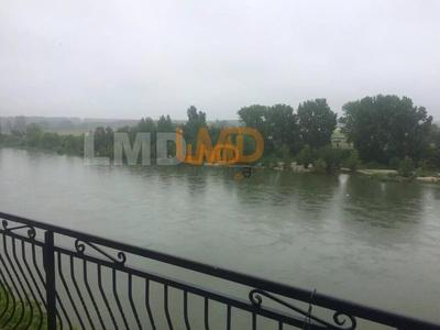 Appartement - 140 m² - 6 pièces