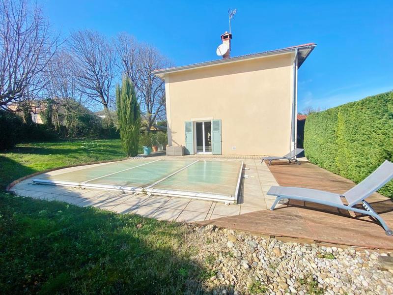 Maison - 208 m² - 7 pièces