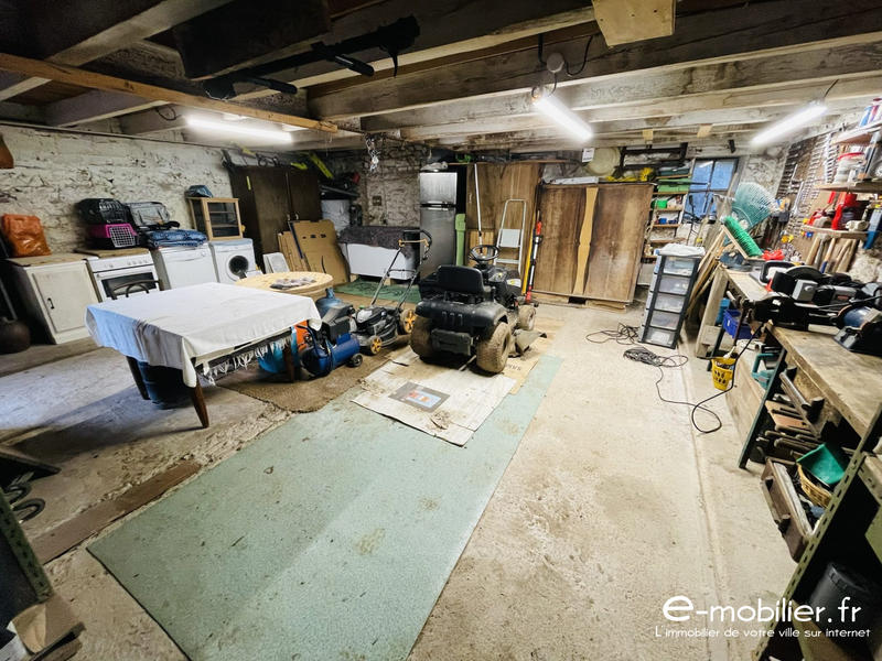 Maison - 184 m² - 8 pièces