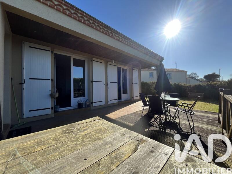 Maison - 98 m² - 5 pièces