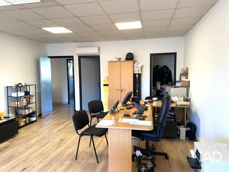 Local commercial - 104 m²